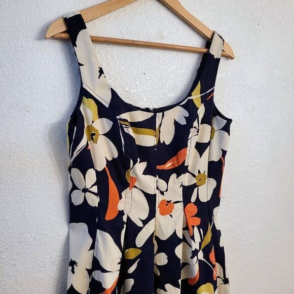 NWOT Nine & Co Tropical Floral Fit & Flare Flattering A-line Dress w/ Pockets: 8 - Picture 2 of 5